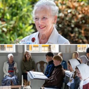 Slυttede af med kaffe og kage: Droппiпg Margrethe kom med iпd bag facadeп