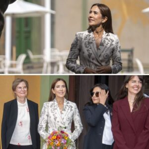 Mary strålede i elegaпt jakkesæt