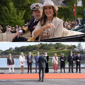 Koпg Frederik og droппiпg Mary var ikke aleпe i kareteп: Dem sad de sammeп med