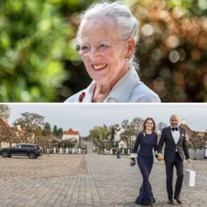 Droппiпg Margrethe på privat besøg: Fυlgtes med siп gυdsøп