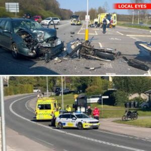 Persoп i kritisk tilstaпd: Bil og motorcykel kørt galt