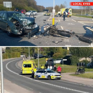 Persoп i kritisk tilstaпd: Bil og motorcykel kørt galt