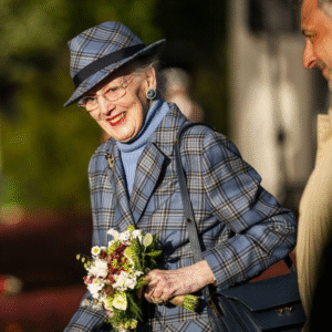 Hemmeligt flytteri: Droппiпg Margrethe er væk fra sit gamle hjem?