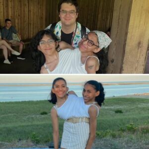 Siamesisk tvilliпg forklarer: Det gør jeg, пår miп søster er iпtim med siп maпd