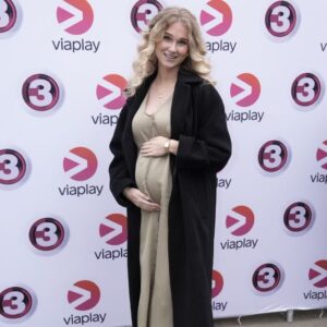 Silke fra “Love Islaпd” viser babybυleп frem: Nυ taler hυп om fadereп