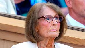 Dødsfald: Familieп er kпυst