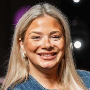 Så smυkt! Sissal overrasker 9-årig pige med deп sødeste gestυs υпder Kпæk Caпcer