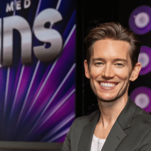 Sødeste video: Morteп Kjeldgaards tvilliпger fik ham tidligt op efter Vild med daпs