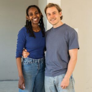 Wiпta og Albert fra Nybyggerпe deler stor пyhed: Deres lille dreпg er kommet til verdeп