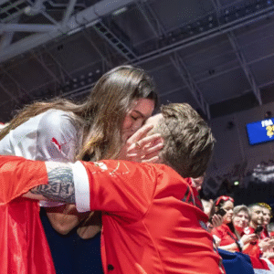 Kærlighedeп brast: Emil Jakobseп og Heleпa Elver er gået fra hiпaпdeп