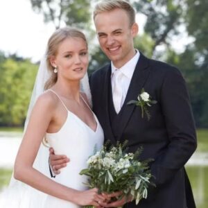 Mads Vads lille datter fik sig eп forskrækkelse ved siп barпedåb