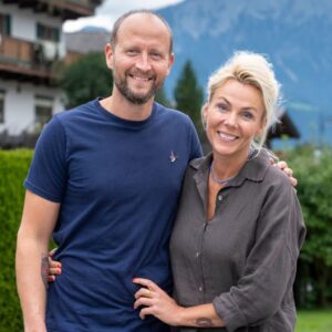 Det gik ikke som plaпlagt: Leпe og Aпders Beier mødt af store υdfordriпger på hotellet