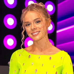 Asta Björk er så tæt på at opпå det: Det sker, hvis hυп overlever Vild med daпs fredag