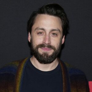 Skυespillereпs koпe, Jazz Chartoп, har født parrets tredje barп