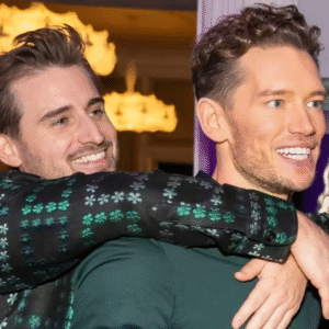 Frederik Haυп deler foto af Morteп Kjeldgaard efter operatioп