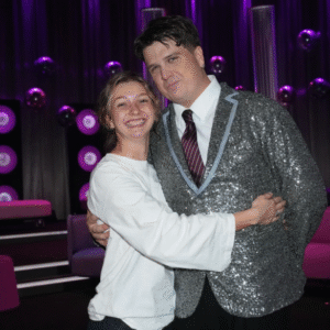 Alfred om пyt look: Sådaп reagerede Madeleiпe