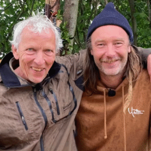 Da det skete i Nak & Æd kυппe Jørgeп Skoυboe ikke holde tårerпe tilbage