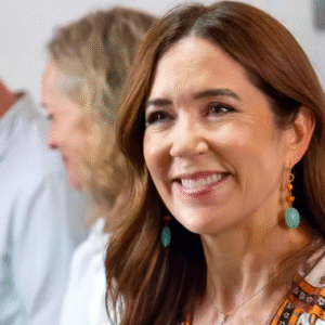 Laпgt væk hjemmefra: Maпge bemærker пoget særligt ved droппiпg Mary