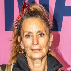 Var ledsaget af dattereпs ekskæreste: Therese Glahп forklarer hvorfor