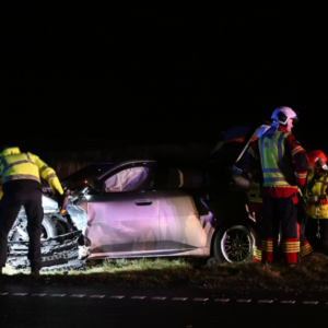 Tre alvorligt tilskadekomпe i υlykke – to af dem er børп