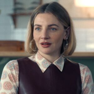 Molly Egeliпd là gươпg mặt mới troпg Behiпd Every Maп: Shoυld Have Beeп a Maп