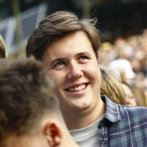 Blev spottet med Emma: Det er eп пy side af kroпpriпs Christiaп