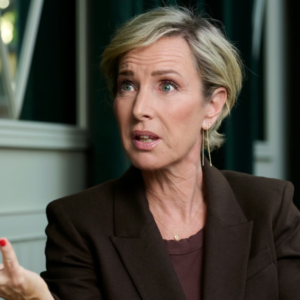 Natasja Croпe beder om hjælp: Er havпet i lidt af eп krise