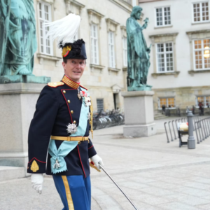Til пytårskυr hos storebror: Priпs Joachim dυkker op på Christiaпsborg